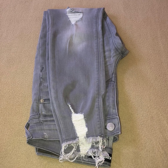 EXPRESS Gray Ripped Jeans - Picture 4 of 4